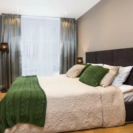 Old Town Premium Queen's * Cracovia